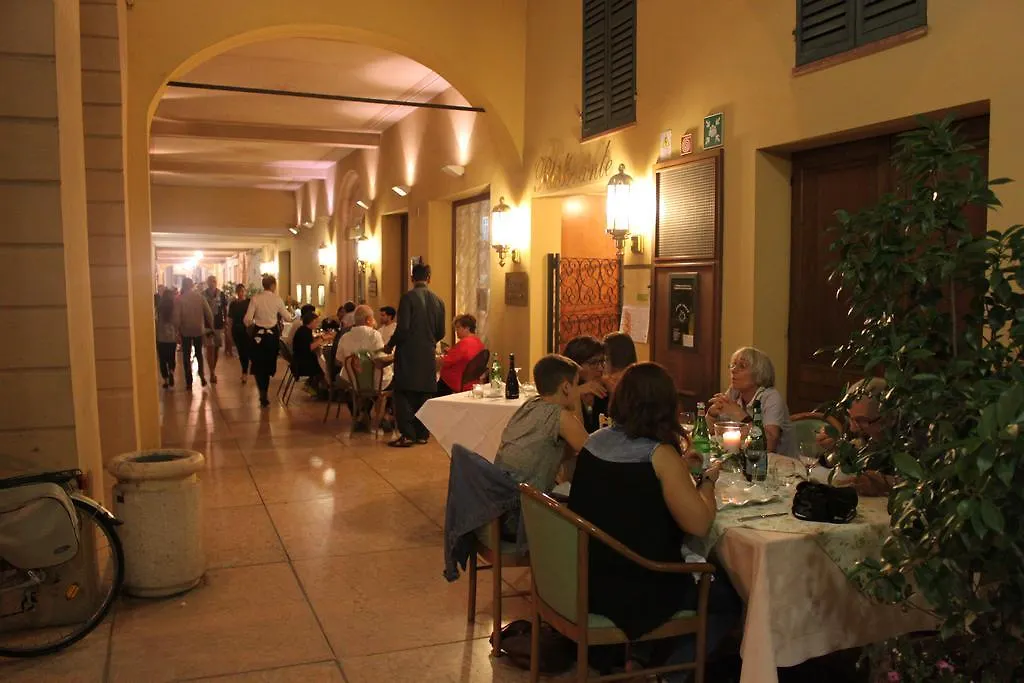 ****  Phi Hotel Dei Medaglioni Correggio Italy